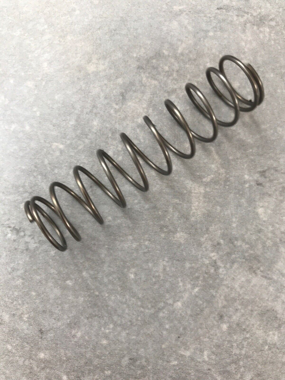Mac Allister GT2535S  STRIMMER SPOOL SPRING FAST POST